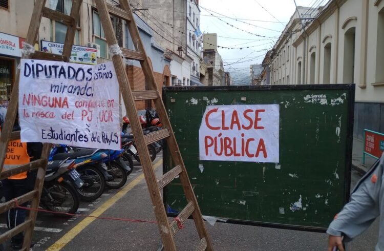 ADIUNJU REALIZARÁ UN PARO DE 48 HORAS POR PARITARIAS Y FINANCIAMIENTO