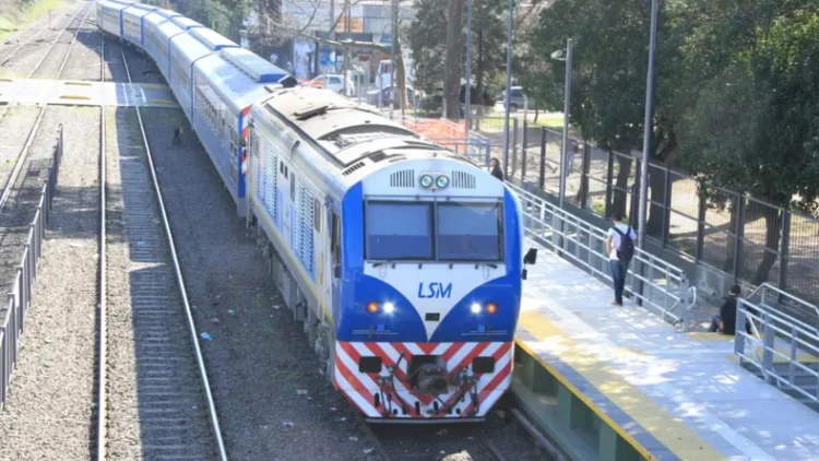 Murieron dos jóvenes arrollados por un tren en la estación de Villa del Parque