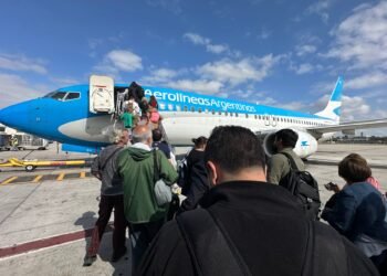 ¡Atención Viajeros! ✈️ Asamblea de gremios aeronáuticos podría afectar vuelos en Jujuy