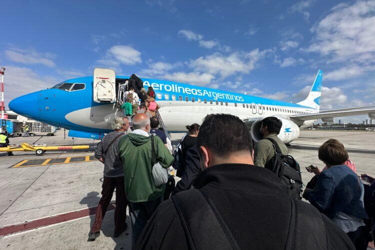 ¡Atención Viajeros! ✈️ Asamblea de gremios aeronáuticos podría afectar vuelos en Jujuy