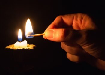 Vecinos en la oscuridad claman por soluciones a EJESA