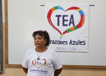 ¡Un Puente de Esperanza!  Corazones Azules: La Incansable Lucha por el Acompañamiento en el TEA