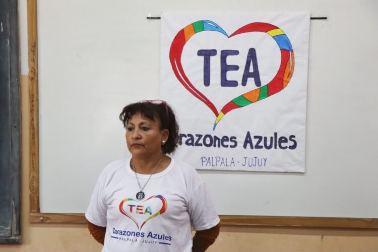 ¡Un Puente de Esperanza!  Corazones Azules: La Incansable Lucha por el Acompañamiento en el TEA