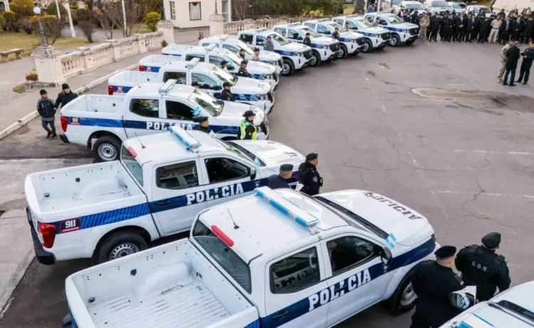14 nuevas camionetas para la Policía de Jujuy