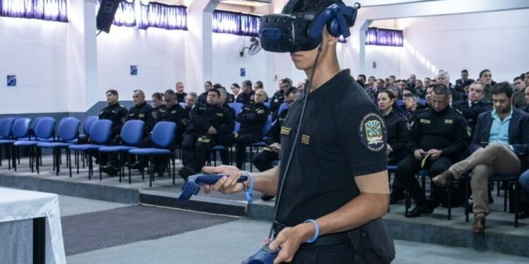 Ni el tóxico se animó a tanto: Bullrich lanzó un protocolo de agentes encubiertos en redes sociales