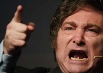 Milei acusa a gobernadores de ser cómplices de lo ocurrido en el Senado