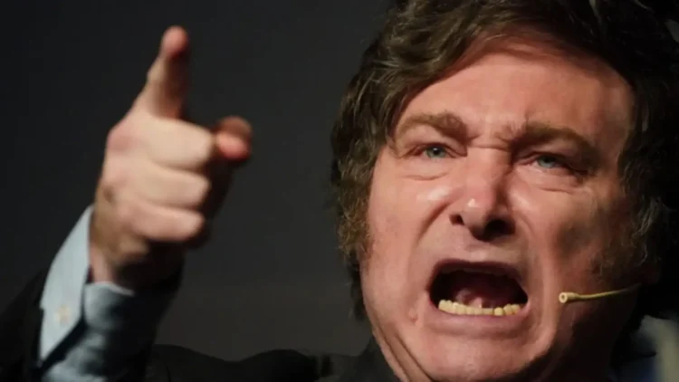 Milei acusa a gobernadores de ser cómplices de lo ocurrido en el Senado