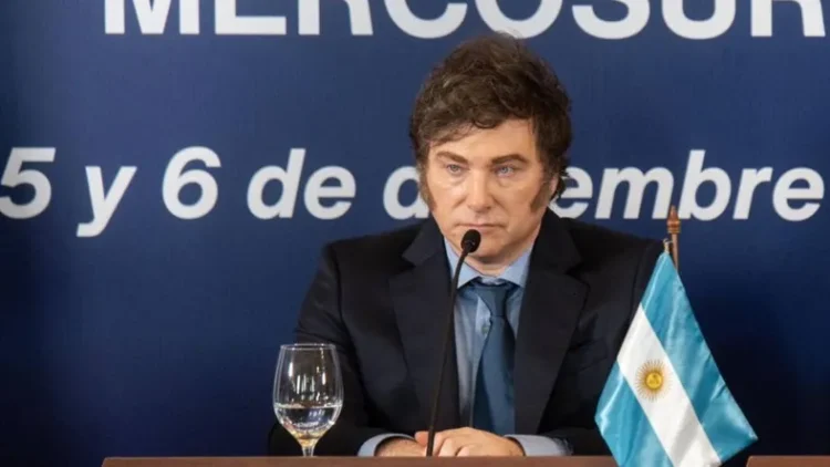 Milei Insta al Mercosur a Dejar la «Cortina de Hierro» y Abrirse al Mundo