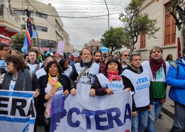 Gremios estatales y privados de Jujuy convocan a plenario para enfrentar la crisis