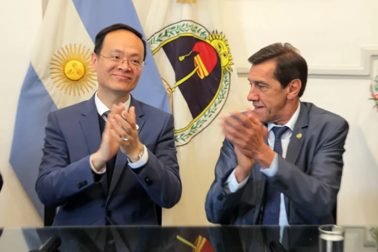 Jujuy recibe inversión millonaria de China para la Transición Energética