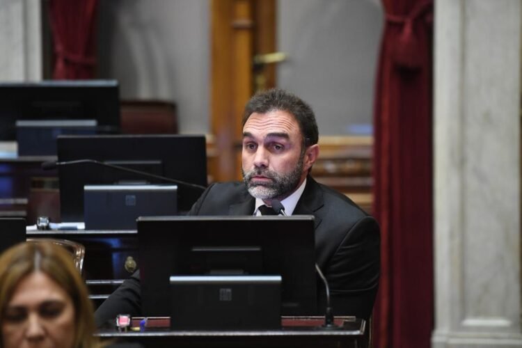 ATAUCHE A FAVOR DE LA BAJA EN LAS RETENCIONES