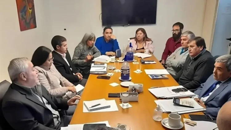 La negociación parece no tener fin: Gobierno acercó nueva propuesta salarial a gremios docentes