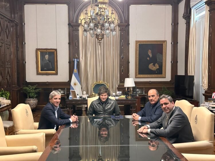 Nuevo funcionario tras la derrota en Buenos Aires: Milei designó al flamante ministro del Interior