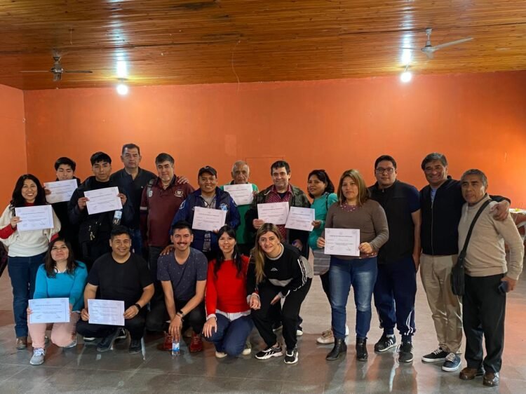 Capacitaron en la era digital en Perico