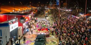 FNE: Último desfile con los dos grupos de carrozas y carruajes