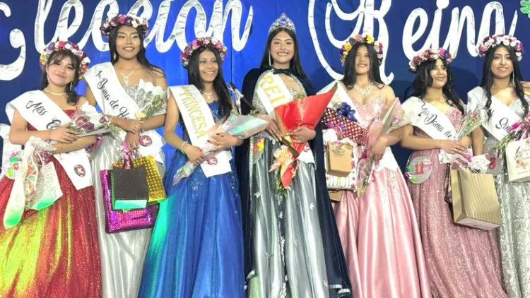 Elección Reina Capital 2025: Un espectáculo con inteligencia artificial, mascotas y música en vivo