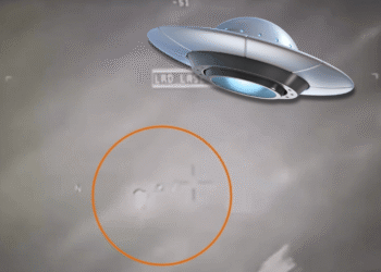 ET se la bancó: un misil no pudo derribar un OVNI