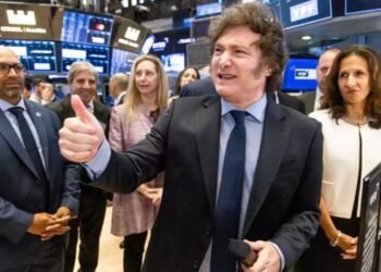 El Riesgo País se desploma y el gobierno sonríe tras el anuncio de los EEUU