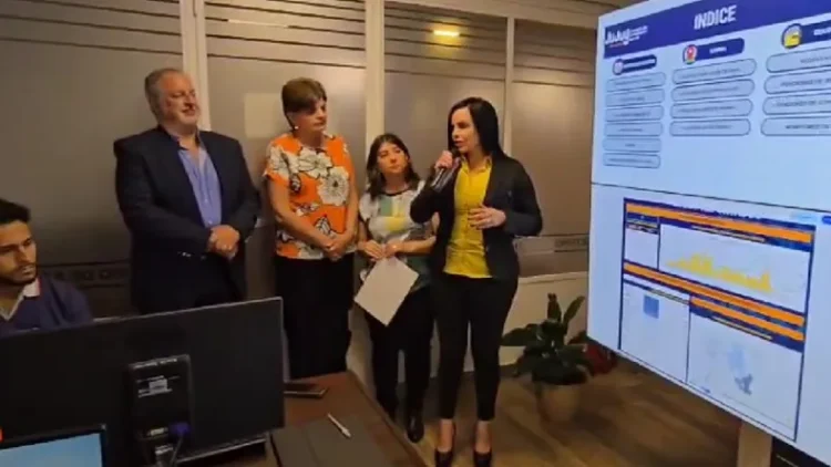 De campaña: Zigarán presente en la inauguración de Centro de Monitoreo