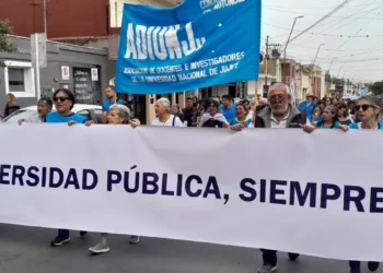 Docentes de la UNJu de paro por el financiamiento universitario y crisis salarial