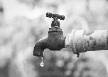 Más localidades sin agua: En Yala y Los Nogales los vecinos denuncian un «servicio pésimo» con boletas exorbitantes