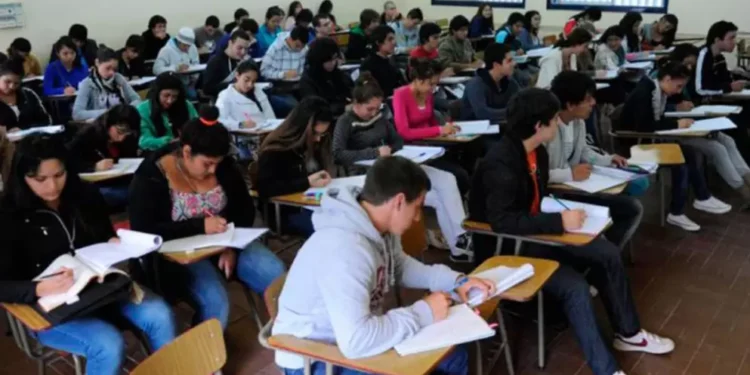 Solo la mitad de los inscriptos se presentó a rendir para el ingreso de la carrera de Medicina en Jujuy