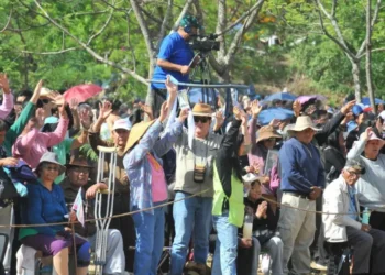 Multitudinaria misa por los enfermos en Río Blanco.
