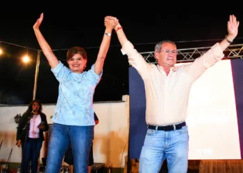 Elecciones legislativas: Candidatos prometen no ser el otro, pero sin propuestas concretas