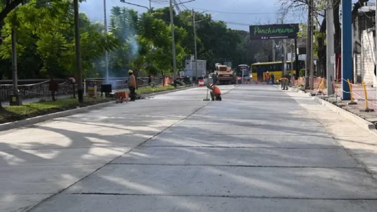 Circular con precaución: Restricción vehicular en avenida Hipólito Yrigoyen por obras de repavimentación