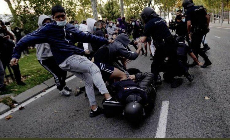 Violencia e inseguridad en barrio Belgrano: Dos detenidos por atacar a policías con piedras