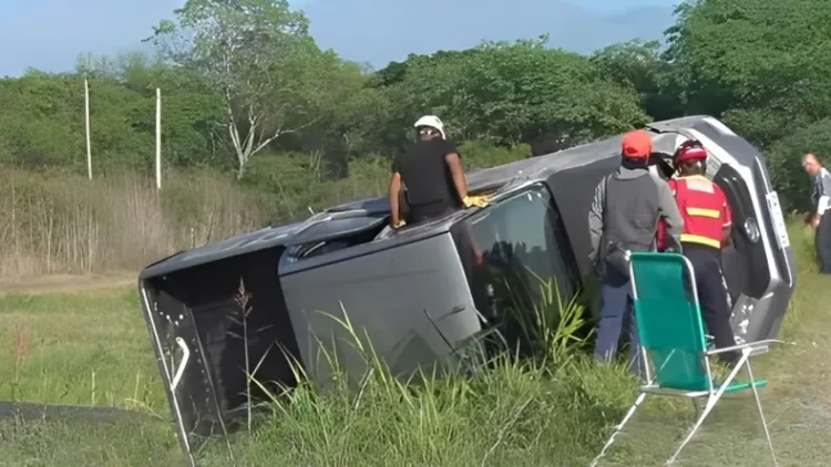 Mañana complicada en Ruta 66: Un vuelco seguido de un choque cerca de Finca El Pongo