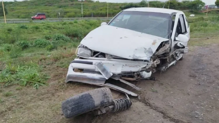Choque en Ruta 66: Un conductor huyó y dejó el auto abandonado en Alto Comedero