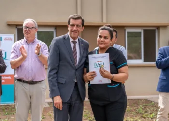 Sadir entregó nuevas viviendas en Palma Sola y destacó la inversión provincial