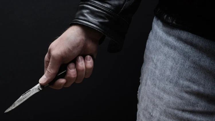 Navidad violenta en Punta Diamante: Violó la perimetral, apuñaló a su ex y a un vecino