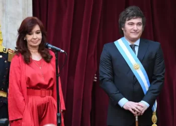 Desde su casa CFK cargó contra nuevamente contra Milei por el «dólar indexado»