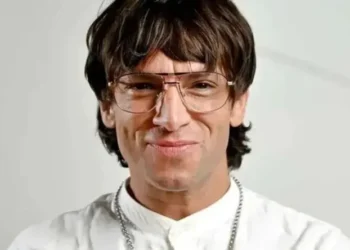 URGENTE: Joaquín Levinton de la banda Turf, fue internado por descompensación cardíaca en Palermo