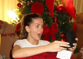 ¿Casamiento en puerta? La China Suárez mostró el anillo que le regalo Mauro Icardi