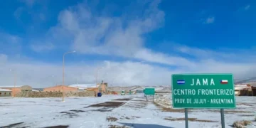 Alerta en la frontera: El Paso de Jama continúa cerrado por nieve y tormentas