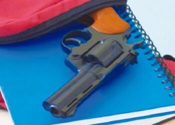 El FBI ayudó a frenar una masacre escolar: detuvieron a dos menores, uno en Jujuy