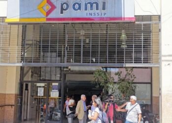 Denuncia penal contra el PAMI por presunto abandono de persona
