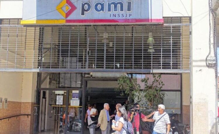 Denuncia penal contra el PAMI por presunto abandono de persona