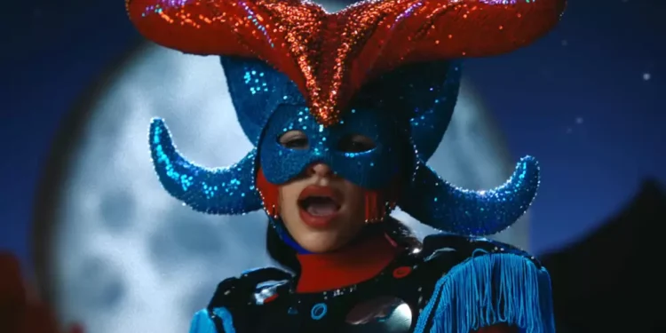 Cazzu revoluciona las redes con el anuncio de «Jujuy estrellado»