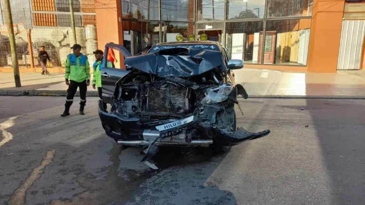 Borracho causó un violento choque en avenida Almirante Brown