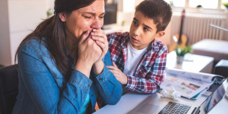 Basta por favor: Esto vas a gastar en la Canasta escolar tecnológica 2026