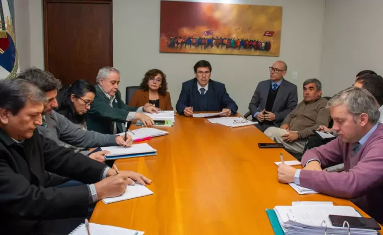 Jujuy abre las paritarias 2026: los gremios docentes inician hoy la ronda de negociaciones