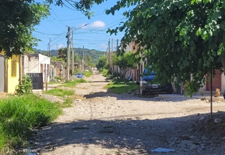 Noche de terror en barrio 9 de Julio: Drogas, machetes y un perro herido