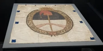 Funcionario de Milei destacó la importancia de la Bandera Nacional de la Libertad Civil