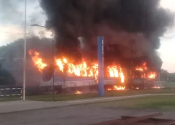Pánico en el Tren de las Sierras: se incendió una formación con 130 pasajeros a bordo