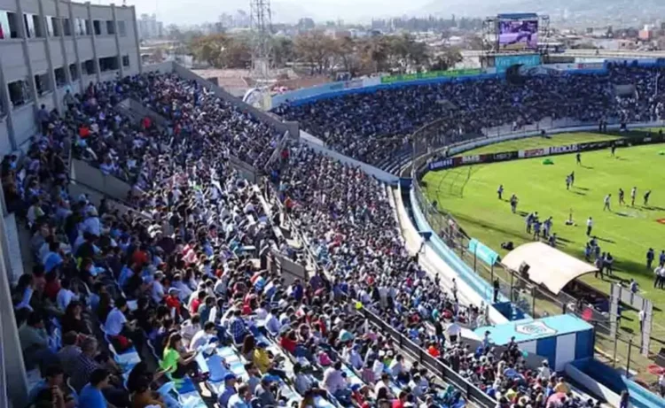 Ingreso gratuito para mujeres este domingo en el 23 de Agosto