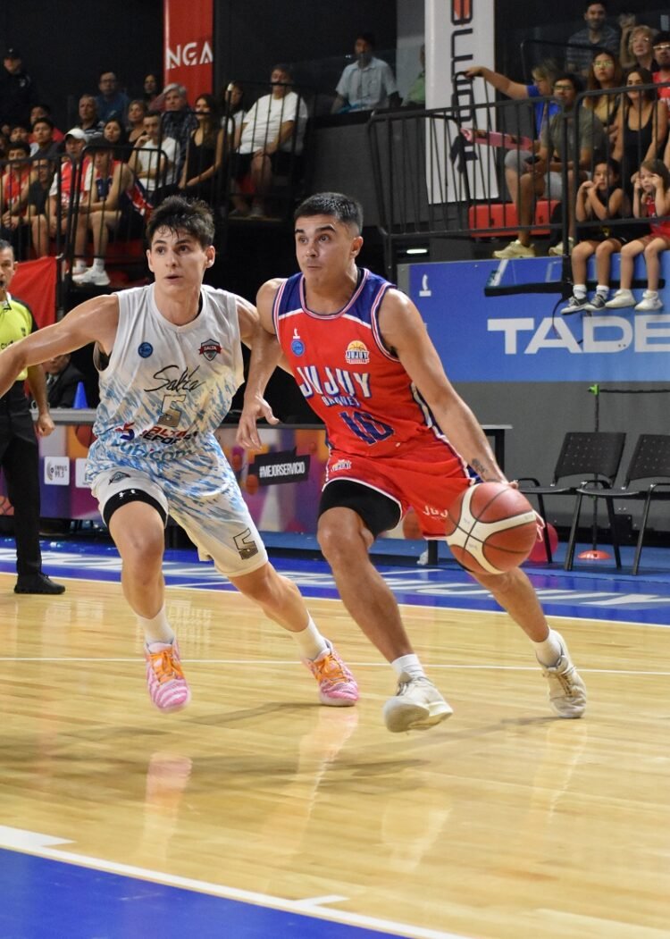 Los Cóndores enfrentan hoy a Sportivo Suardi: una «final» para recuperar terreno en casa